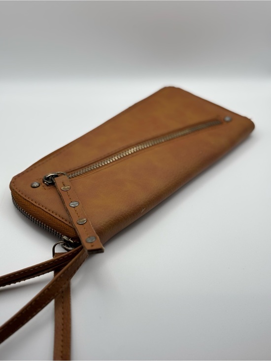 Free People Handbags - Free People Brown Distressed Vegan Leather Zipper Wristlet zip-around Wallet